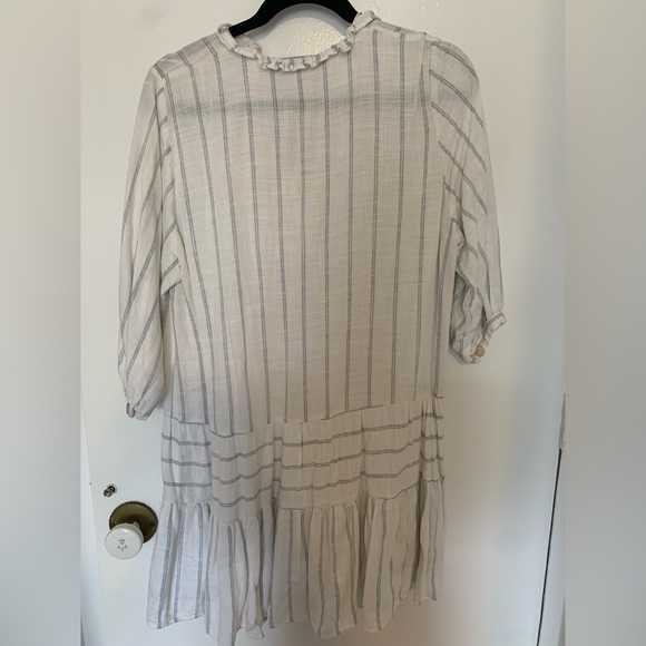 Zara Cream and Blue Striped Button-Front Tunic - Picture 2 of 5